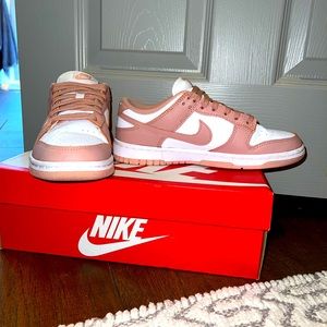 Nike Dunk Low, Womens 8, Rose Whisper